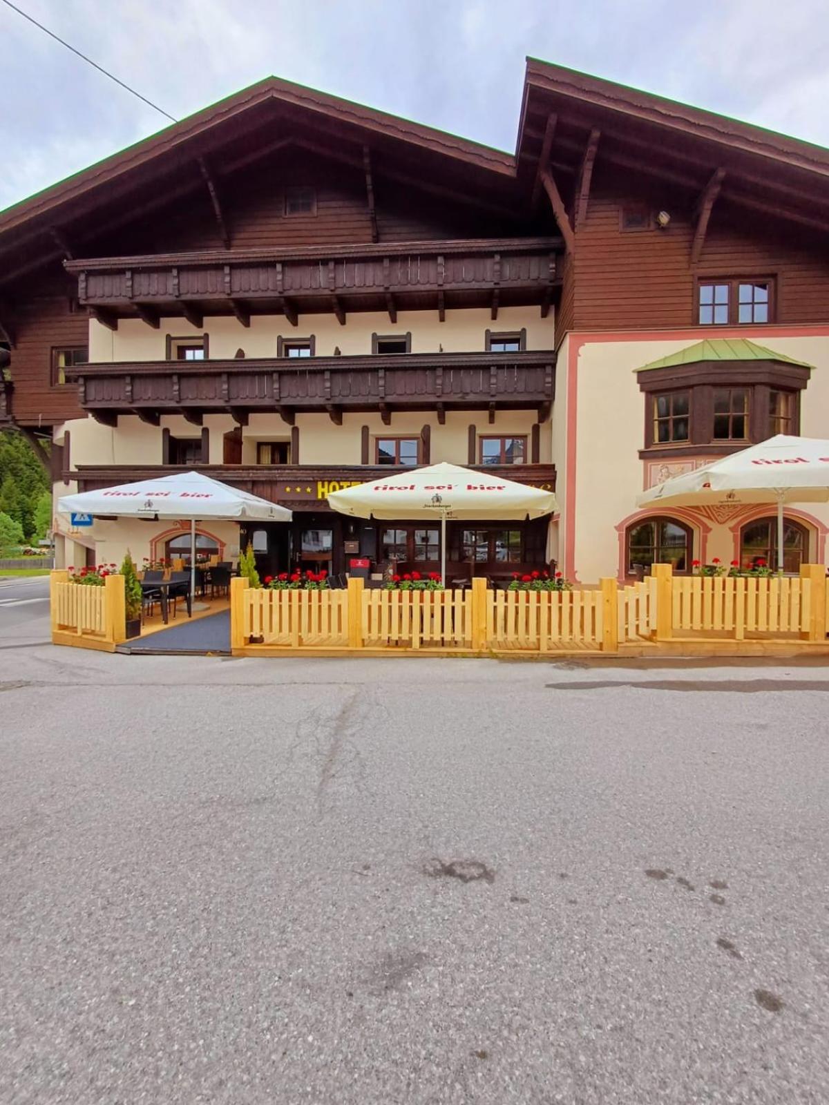 Hotel Restaurant Liesele Sonne ซังคท์เลออนฮาร์ด อิม พิทซ์ทัล ภายนอก รูปภาพ